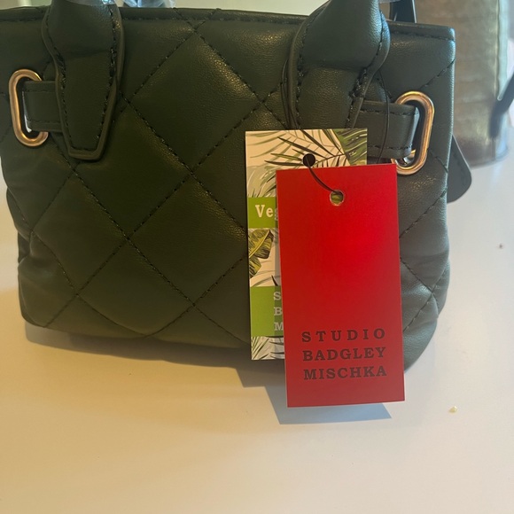 Badgley Mischka Mini Diamond Quilted Tote - Picture 11 of 12